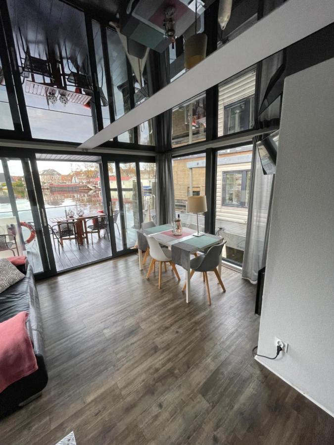 Slapen Op Het Water Apartman Zwartsluis Kültér fotó